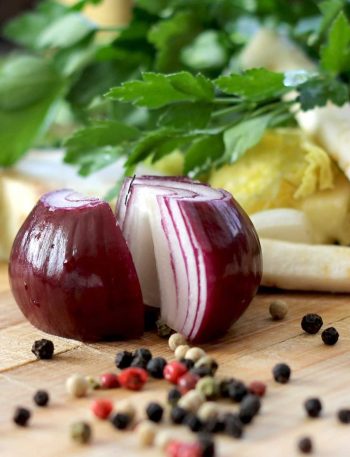 healthy meal prep recipes in glass containers with chicken rice and vegetables